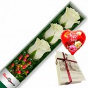 CAJA CON 3 ROSAS CIRCUS MÁS CHOCOLATE Y GLOBO DÍA DE LA MAMÁCAJA CON 3 ROSAS BLANCAS MÁS CHOCOLATE Y GLOBO DÍA DE LA MAMÁ