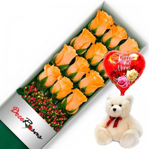 CAJA CON 12 ROSAS DAMASCO MÁS PELUCHE Y GLOBO DÍA DE LA MAMÁ CAJA CON 12 ROSAS DAMASCO MÁS PELUCHE Y GLOBO DÍA DE LA MAMÁ