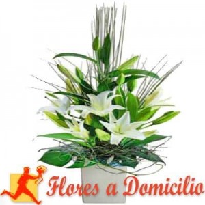 ARREGLO DE FLORES DE LILIUM BLANCOS ARREGLO DE FLORES DE LILIUM BLANCOS