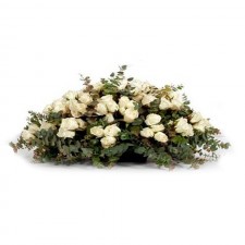 Ovalo de 50 rosas Blancas para Condolencia
