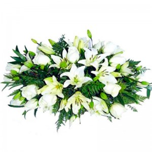 Flores Condolencia Cojin Rosas y Lilium Flores Condolencia Cojin Rosas y Lilium