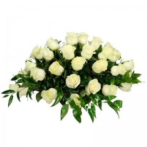 Ovalo de 40 rosas Blancas para Condolencia Ovalo de 40 rosas Blancas para Condolencia