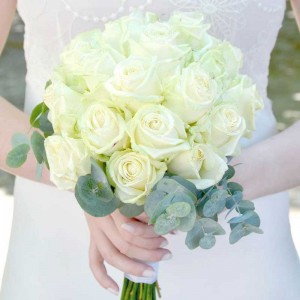 Ramo de Novia Rosas Blancas del Bosque Ramo de Novia Rosas blancas del Bosque