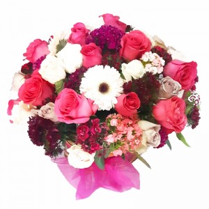 Canastillo  Mediano con 24 Rosas Rosadas y Fucsia mas Flores Primaverales Canastillo  Mediano con 24 Rosas Rosadas y Fucsia mas Flores Primaverales
