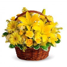 Canastillo Mediano de 12 Rosas y Liliums flores Amarillas