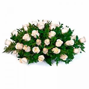 Ovalo de Condolencias con 35 Rosas Blancas Ovalo de Condolencias con 35 Rosas Blancas