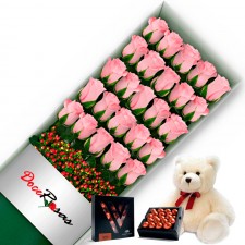 Caja con 24 Rosas Rosadas mas Peluche y Chocolate